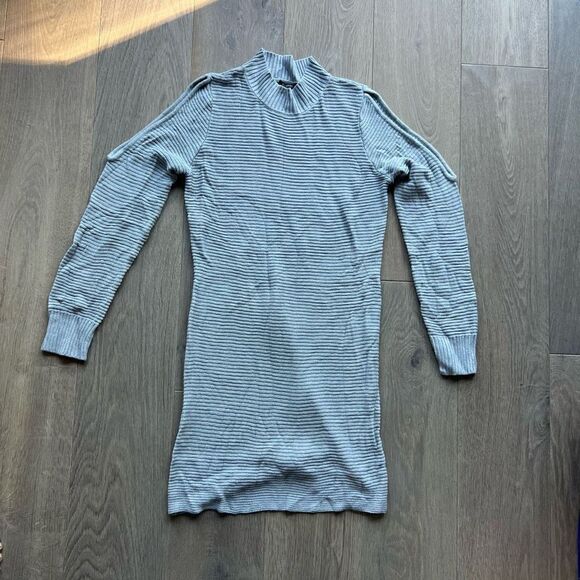 Lovers and Friends x REVOLVE Logan Dress in Grey Size S - Picture 3 of 4